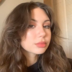 Meet your Posher, Jade